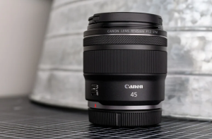 Canon RF 45mm f1.2 STM
تعمیر لنز دوربین کانن